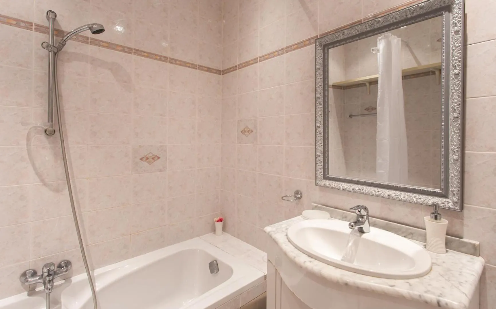 #47 Suite Paradis Centrale 2 Min De La Mer - Balcon & Ac Nice 0*,